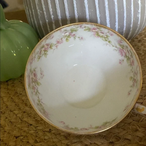 Theodore Haviland Limoges France early teacup with gold detailing - Picture 4 of 5